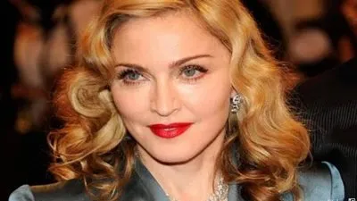 أحدهم توفى.. أبرز الفنانين المصابين بكورونا حول العالم