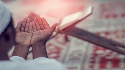 دعاء اليوم الخامس عشر من رمضان | اعرف الآن افضل الادعية المستجابة في اليوم 15 رمضان 2020 وثوابها وفضلها (اللهم ارزقني فيه طاعة العابدين)