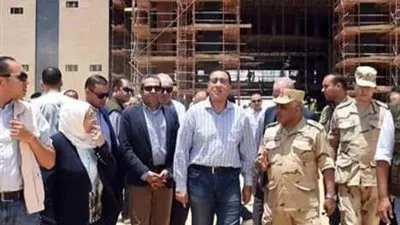 رئيس الوزراء يتفقد عددا من كباري مشروع رفع كفاءة طريق بنها