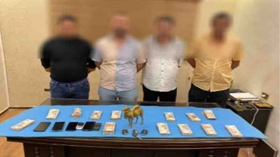 ضبط 4 أشخاص بحوزتهم تمثال يشتبه في أثريته بالقاهرة