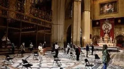 إسبانيا تسجل انخفاضا جديدا في أعداد ضحايا كورونا