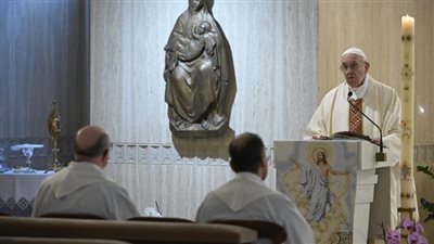 بابا الفاتيكان يصلي من أجل فاقدي العمل 