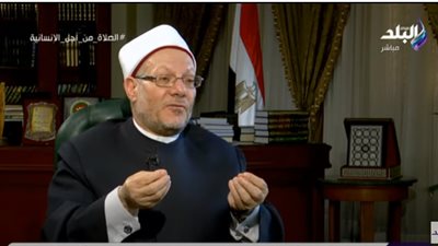 شوقي علام يوضح حكم قضاء صيام المرأة عند العذر الشرعي (فيديو)