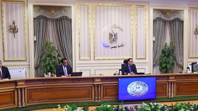 إنفوجرافيك.. 10 قرارت عاجلة لمواجهة فيروس كورونا 