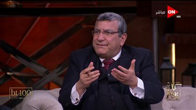 أستاذ طب وقائي: وضع كورونا في مصر تحت السيطرة (فيديو)