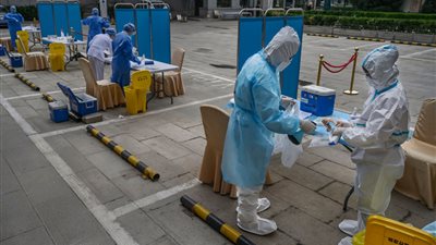 استمرار ارتفاع الاصابات بكورونا في الولايات المتحدة