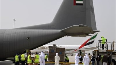 الإمارات تسهل عودة 100 من الرعايا اليمنيين إلى بلادهم