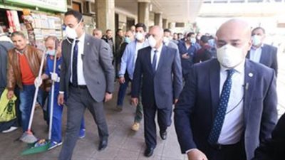 وزير النقل: زيادة عدد القطارات لمواجهة كورونا.. و