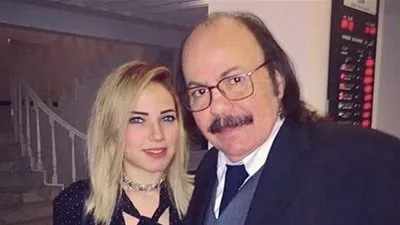 طلعت زكريا يتصدر محرك بحث جوجل والسبب صورة لابنته