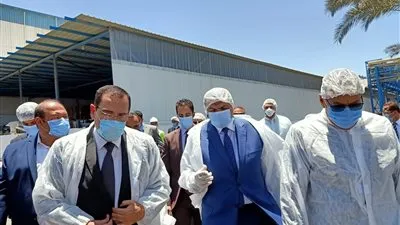 لمواجهة كورونا.. مقترح جديد من وزير القوى العاملة لمصانع العاشر