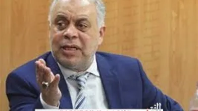 رد صارم من أشرف زكي على مهاجمي الفنانين بسبب عدم حضورهم جنازة حسن حسني