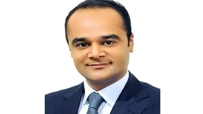 الوزراء: قائد السيارة الخاصة غير ملزم بارتداء الكمامة أثناء القيادة (فيديو)