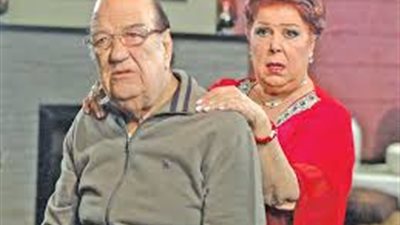 لقاء نادر.. حسني حسني يشيد بالفنانة رجاء الجداوي