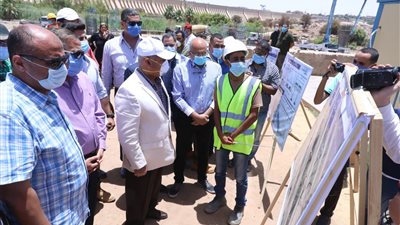 توجيهات جديدة من السيسي لوزير النقل (صور)