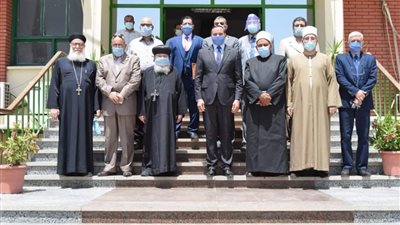 أسقف سوهاج يشارك في احتفالية منح جائزة سيد طنطاوي للتسامح الديني