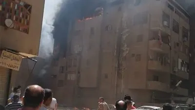 عاجل| محاولات للسيطرة على حريق هائل بالهرم.. وفصل الكهرباء عن المنطقة