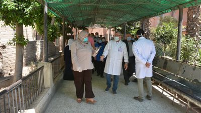 سكرتير عام الدقهلية تتفقد مستشفيات جمصة وبلقاس وشربين (صور)