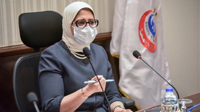 توجيه عاجل من وزيرة الصحة بشأن إنتاج أدوية المناعة