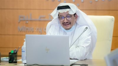 وزير التعليم يبحث مع السفير البريطاني سبل التعاون في المجالات التعليمية