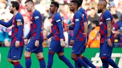 لاعبو برشلونة يرفضون تخفيض رواتبهم مرة أخرى
