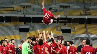 حسام عاشور يدرس التراجع عن الاعتزال