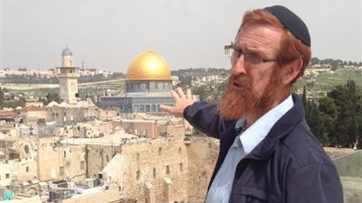 الأمن الإسرائيلي يطلق حملة اعتقالات بالقدس بعد تعرض حاخام للضرب