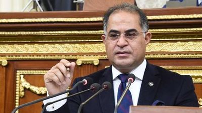  وكيل البرلمان يكشف مفاجأة بشأن سبب ارتفاع إصابات كورونا بين النواب