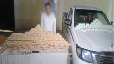 ضبط 3 أشخاص بحوزتهم 45 ألف قرص مخدر بمطروح  