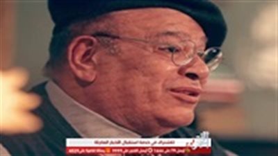 صلاح عبدالله يشارك جمهوره بأبيات شعر جديدة عبر إانستجرام