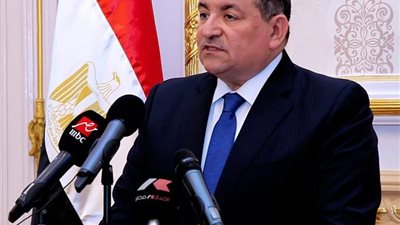 حقيقة تدخل وزير الإعلام لحل أزمة قناة النهار مع المجلس الأعلى