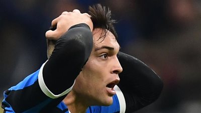 لهذا السبب.. برشلونة قد يبتعد عن لاوتارو مارتينيز