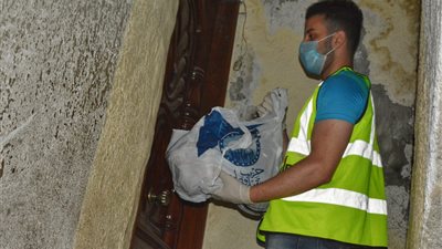 مستقبل وطن بورسعيد يواصل توزيع آلاف الشنط من المساعدات الغذائية