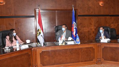 محافظ البحيرة يوافق على 13 مشروعًا استثماريًا بتكلفة 103 مليون جنيه لتوفر 400 فرصة عمل (صور)