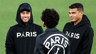 تياجو سيلفا يرحل عن باريس سان جيرمان