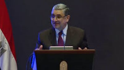 وزير الكهرباء: تحويل 61% من مصادر الطاقة إلى متجددة بحلول 2040