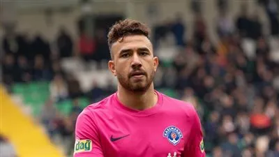 صحيفة إنجليزية.. تريزيجيه يتجاهل عروض كبار الدوري التركي