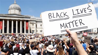 الإبراشي: مظاهرات لندن كشفت أوضاع حقوق الإنسان في بريطانيا (فيديو)