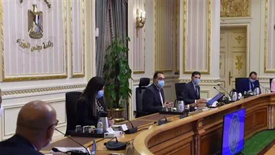 رئيس الوزراء: الحكومة تعمل بكل طاقتها لدفع عجلة الإنتاج