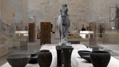 قبل افتتاحه.. شاهد روائع القطع الأثرية بالمتحف القومي للحضارة في الفسطاط 