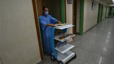 لأول مرة.. مصر تستخدم روبوت في مستشفيات العزل 