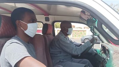 لجان مرورية للتأكد من ارتداء سائقي ومواطني رأس غارب للكمامات (صور)