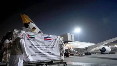 الإمارات ترسل مساعدات إلى كوستاريكا لمكافحة كورونا (صور)