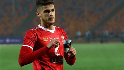  الفجر الرياضي يكشف حقيقة تمسك أحمد الشيخ بالانتقال إلى بيراميدز