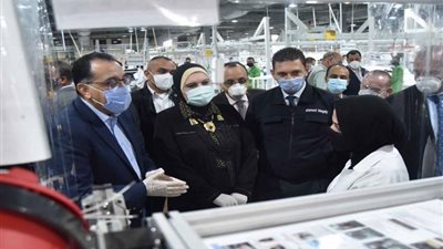 نيفين جامع تكشف تفاصيل جولة رئيس الوزراء بمصانع بأكتوبر