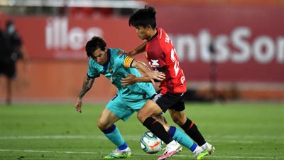 رغم كورونا.. برشلونة يسحق ريال مايوركا بالأربعة ويواصل تصدره لجدول ترتيب الدوري الإسباني