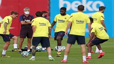 برشلونة يقترب من مدافع ميلان