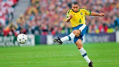 ريال مدريد ينقذ روبرتو كارلوس