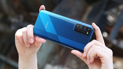 قريبا.. هاتف 