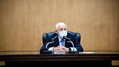 محافظ بورسعيد يوجه بتشكيل لجنة لمراجعة رخص البناء (صور)