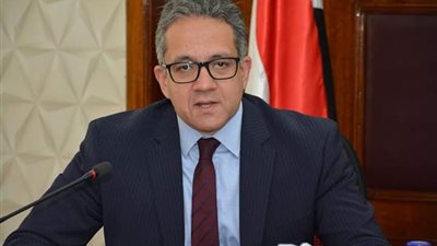 تصريحات مهمة من خالد العناني بشأن استئناف السياحة (فيديو)